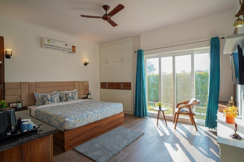 resorts in jim corbett